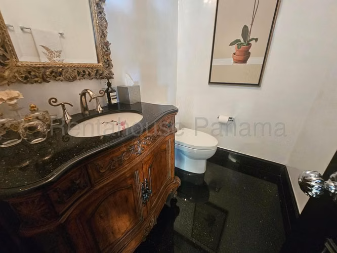 Casa en Venta en Altos del Golf JG