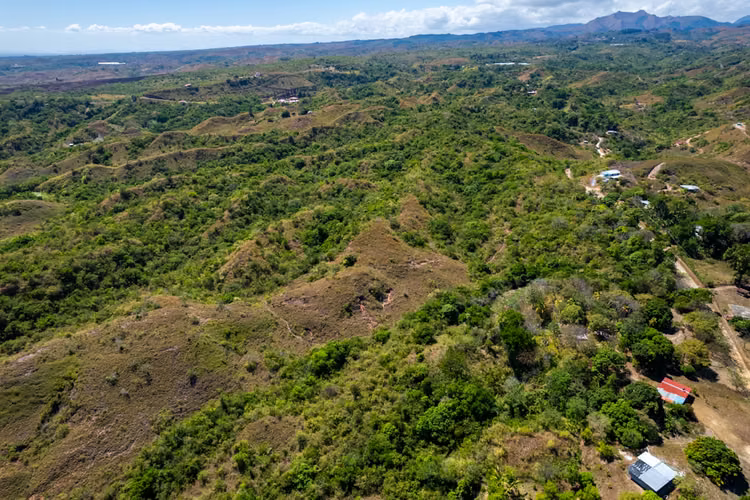 Propiedad de Montaña de 28 Hectáreas Camino a El Valle de Antón