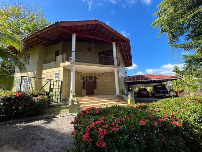 ALQUILER CASA EN ÁREAS REVERTIDAS - ANCÓN - YD