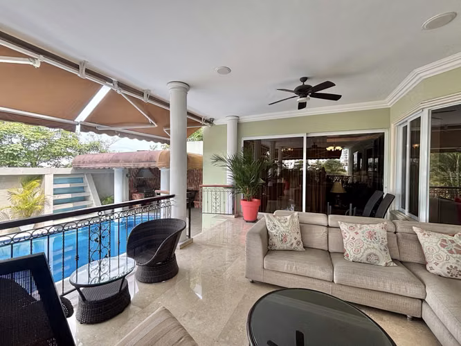 Espectacular Residencia Unifamiliar en Dos Mares