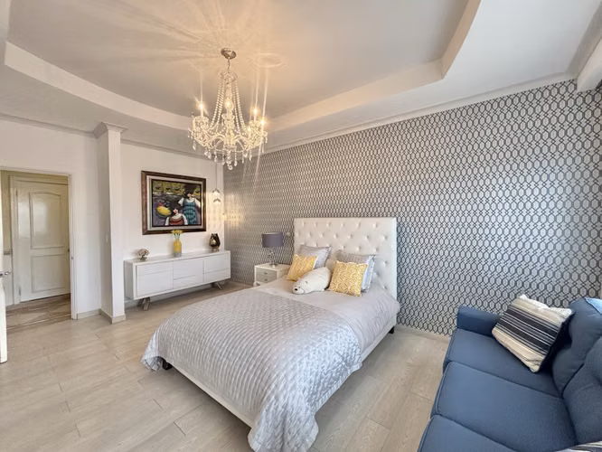 Espectacular Residencia Unifamiliar en Dos Mares