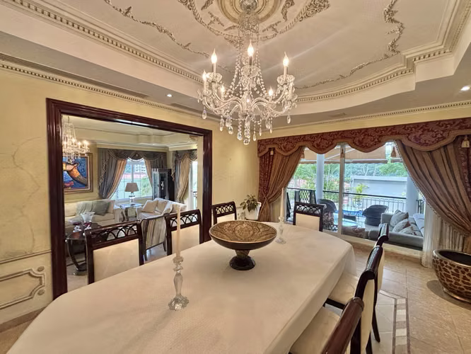 Espectacular Residencia Unifamiliar en Dos Mares