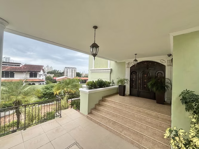 Espectacular Residencia Unifamiliar en Dos Mares