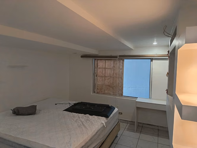 SE ALQUILA APARTAMENTO CON AIRES LAS MERCEDES