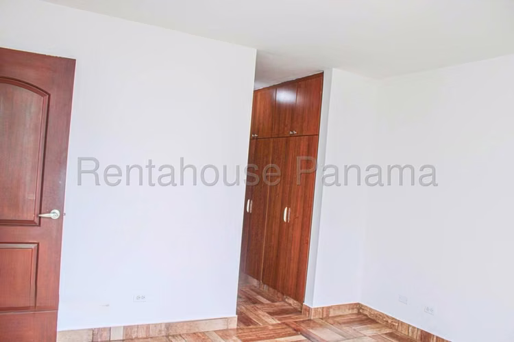 Apartamento en Alquiler en El Cangrejo YM