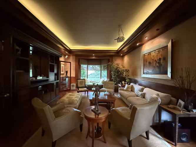 Balmoral House - Costa del Este