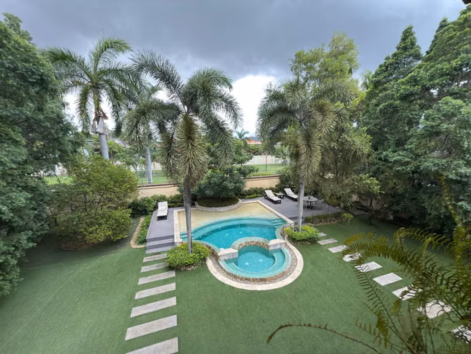 Balmoral House - Costa del Este