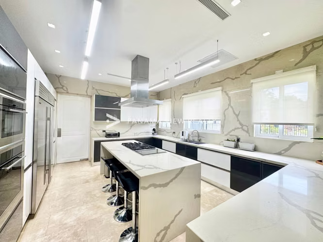FAIRWAY ESTATES - SANTA MARIA