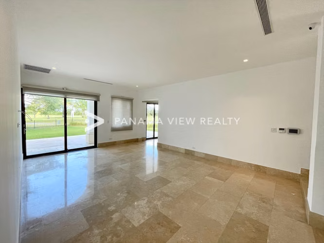 FAIRWAY ESTATES - SANTA MARIA