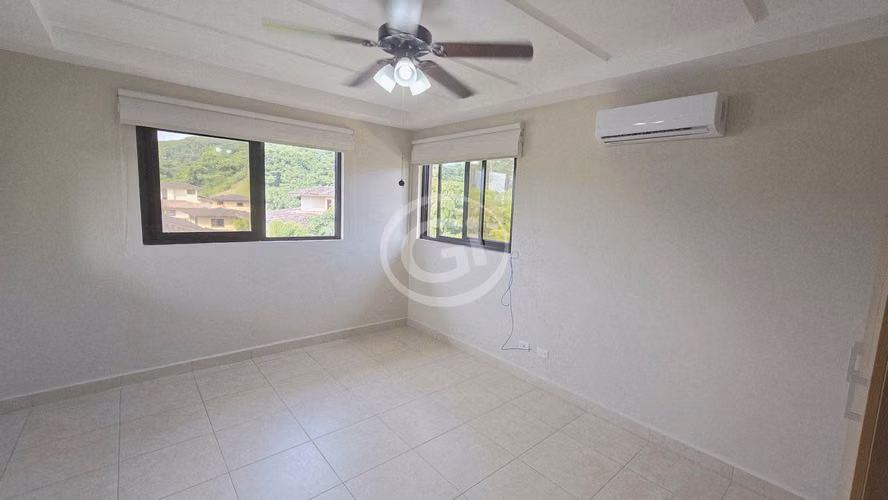 Venta Casa Embassy Club Clayton Precio de Oportunidad