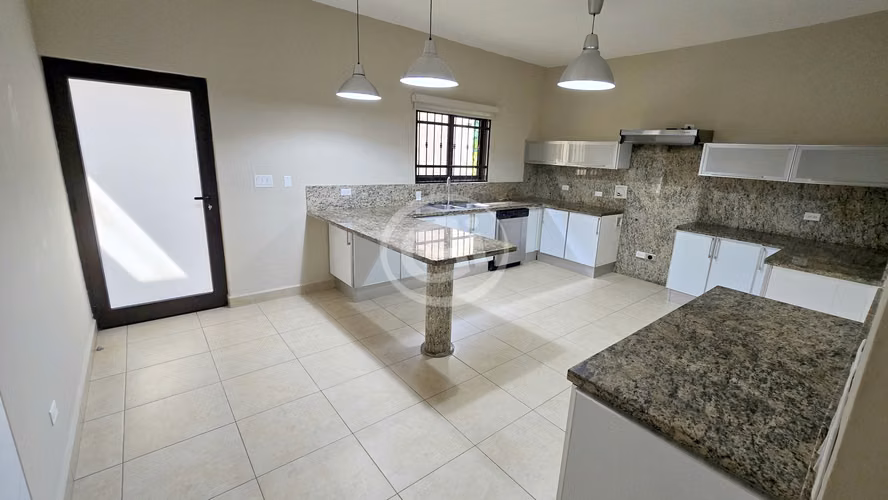Venta Casa Embassy Club Clayton Precio de Oportunidad