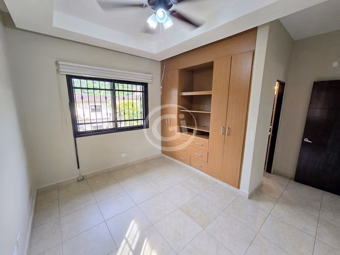 Venta Casa Embassy Club Clayton Precio de Oportunidad