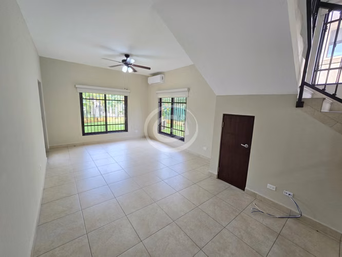 Venta Casa Embassy Club Clayton Precio de Oportunidad