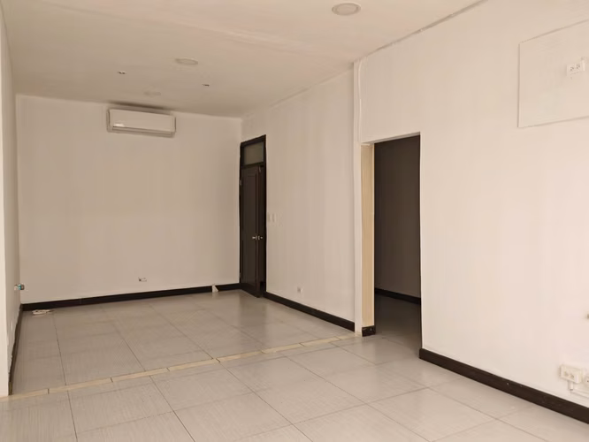 Alquiler de Oficina 90m² en plaza Bal Harbour, Paitilla - Imagen 2