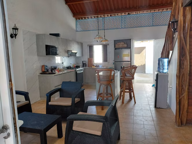 EXCLUSIVA VILLA PLAYERA EN ISLA GRANDE! – 100% TITULADA