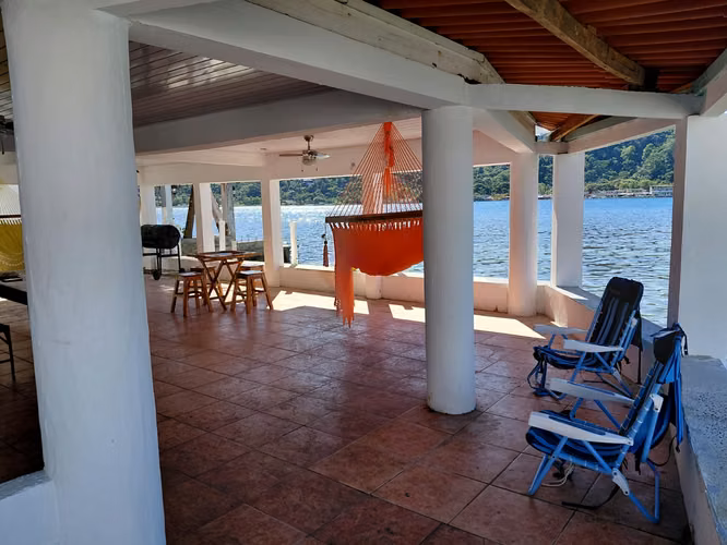EXCLUSIVA VILLA PLAYERA EN ISLA GRANDE! – 100% TITULADA