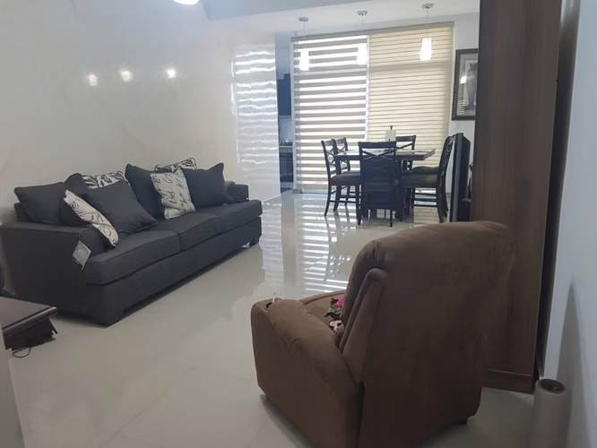 SE VENDE APARTAMENTO EN EL CARMEN