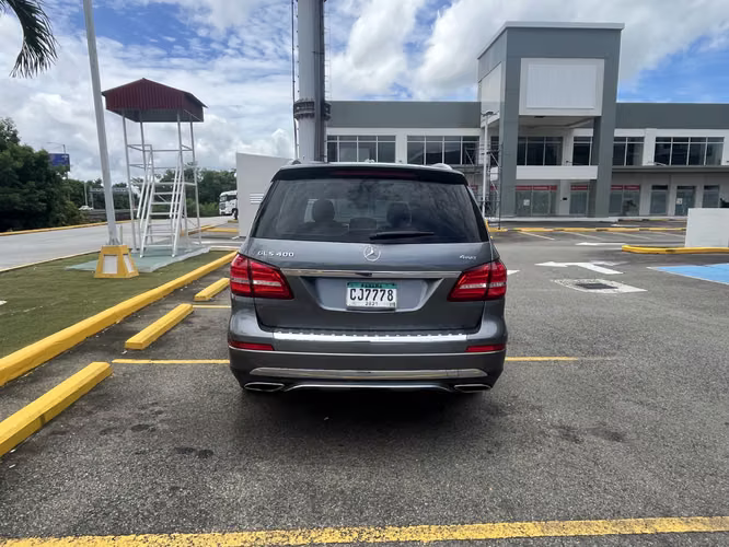 Mercedes-Benz GLS 400 4MATIC 2018 – Lujo, Potencia y Confort para 7 Pasajeros