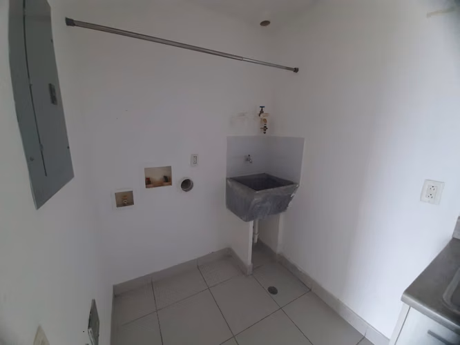 Venta de Apartamento de 3 Recámaras con Balcón en PH ILO