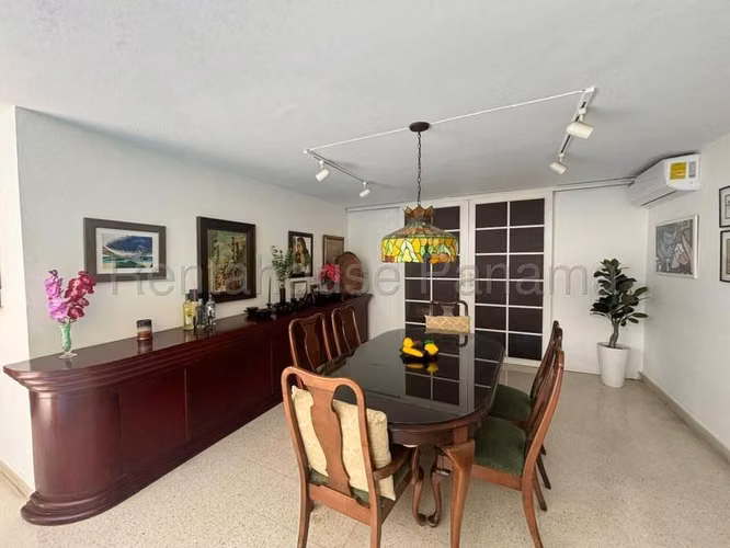 Casa en Venta en Obarrio YM