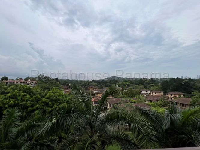 Oportunidad Apartamento en venta Embassy Village Albrook  25YCG9756