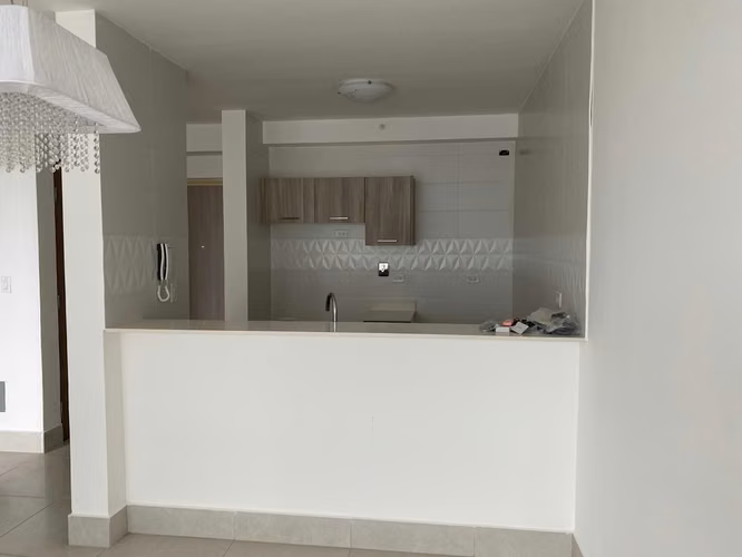 APARTMENT 2 BEDROOMS EDISON PARK AREA SOCIAL POOL GYM