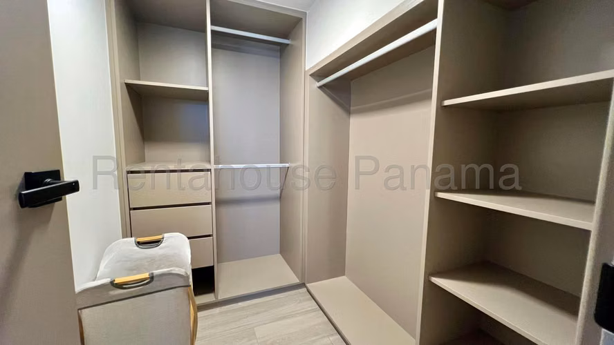 Alquiler de Exclusivo Apartamento amoblado tipo loft - Imagen 13