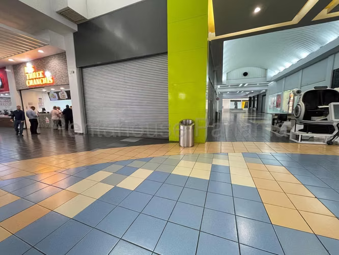 ALQUILER LOCAL COMERCIAL ALBROOK MALL 26ML1630