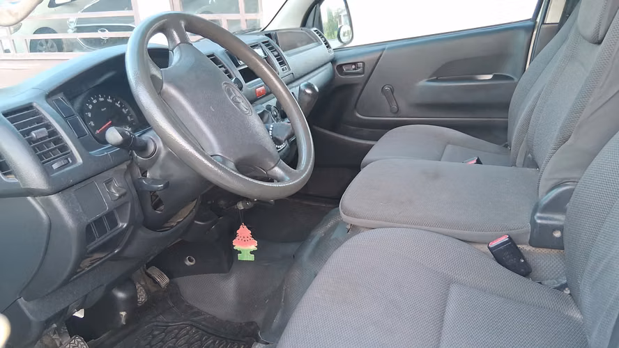 Panel Toyota Hi-Ace 2014 (Negociable)