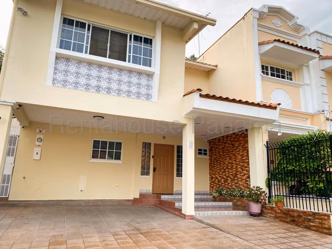 House for sale in Betania GM