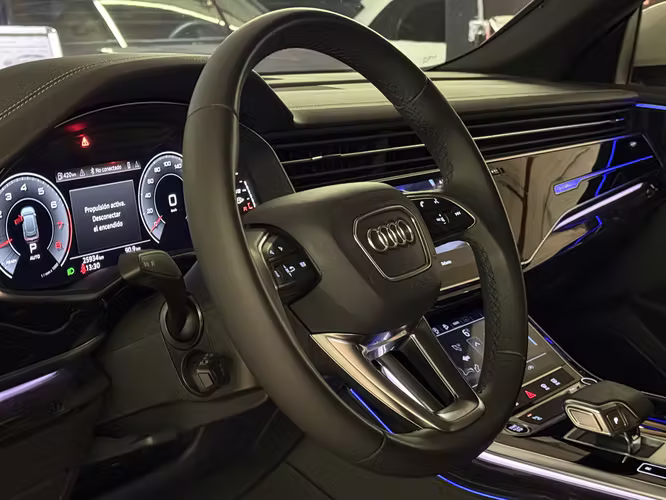 AUDI Q8 55 TFSI QUATTRO 2023