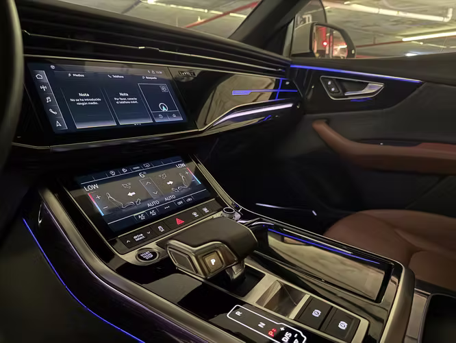 AUDI Q8 55 TFSI QUATTRO 2023
