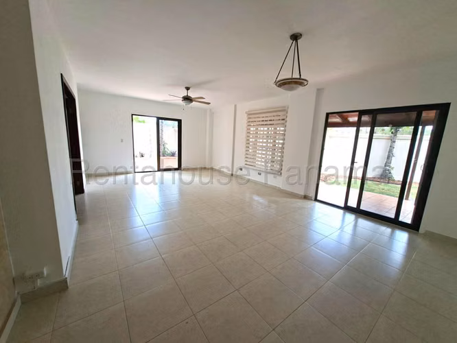 VENTA DE CASA EN VILLA VALENCIA COSTA SUR HQ