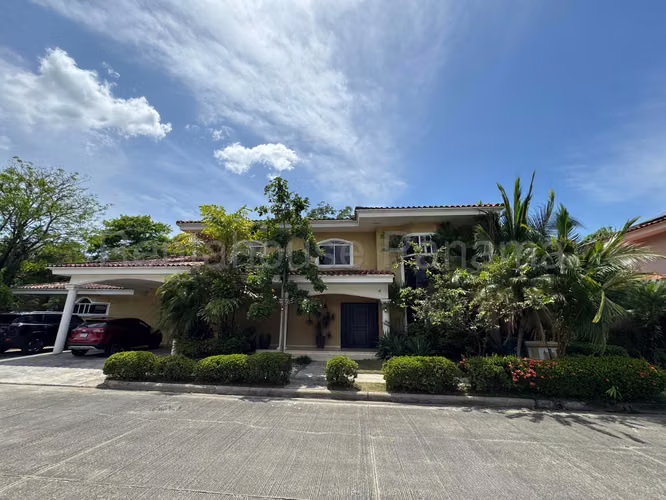 VENTA DE CASA EN COSTA DE LAS PERLAS COSTA DEL ESTE HQ