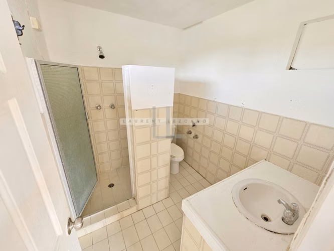 Venta Casa Unifamiliar Urbanización La Meseta - Las Cumbres. Haga una oferta