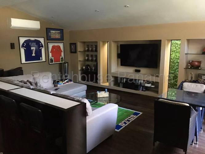 ALQUILER DE CASA EN RIVER VALLEY PANAMA PACIFICO HQ
