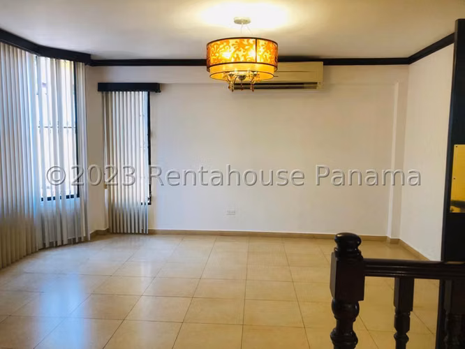 Vendo Casa en La Alameda KA26-2865