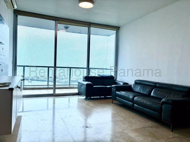Vendo Apartamento en Avenida Balboa KA26-5637