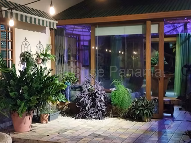 Se Vende Casa en San Carlos MDV27-393