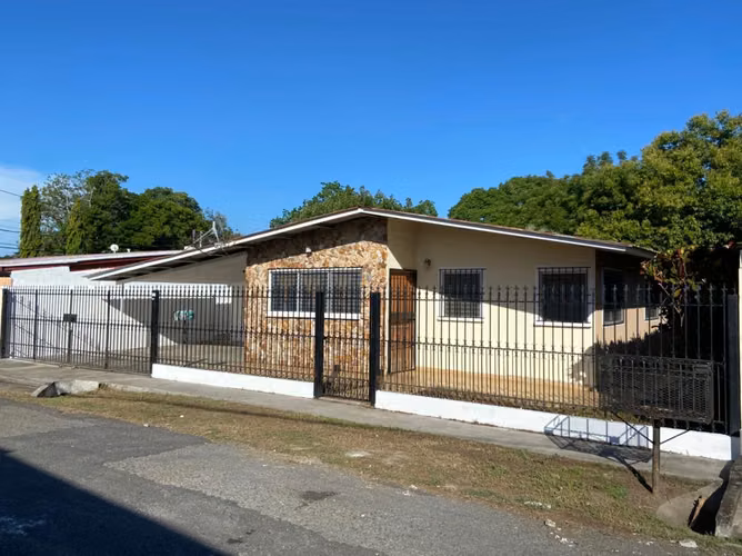 Se alquila casa grande David área exclusiva 600 - Imagen 16