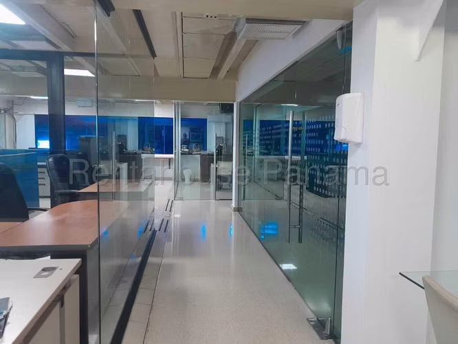 ALQUILER DE OFICINA EN PUEBLO NUEVO ABS