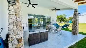 Venta de Casa con 150m2 en Coronado PH La Mare 26-2894SR