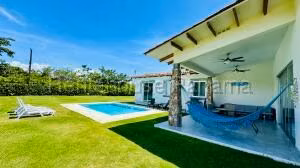 Sale of House with 150m2 in Coronado PH La Mare 26-2894SR