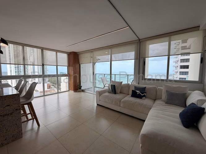 Se Vende Apartamento en Costa del Este LA27-261