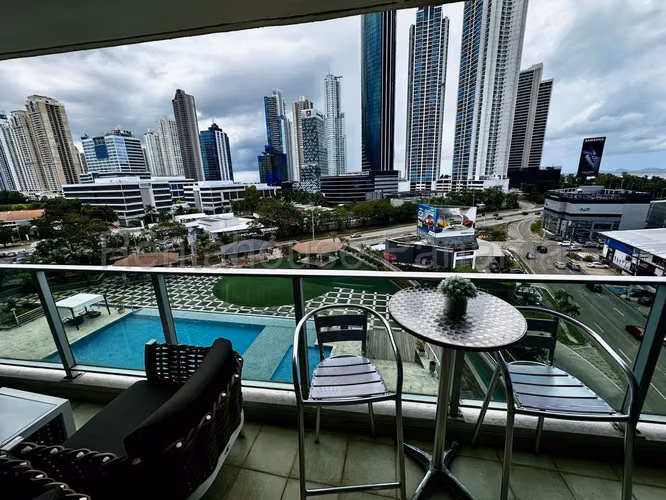 Se Vende Apartamento en Costa del Este LA26-7595