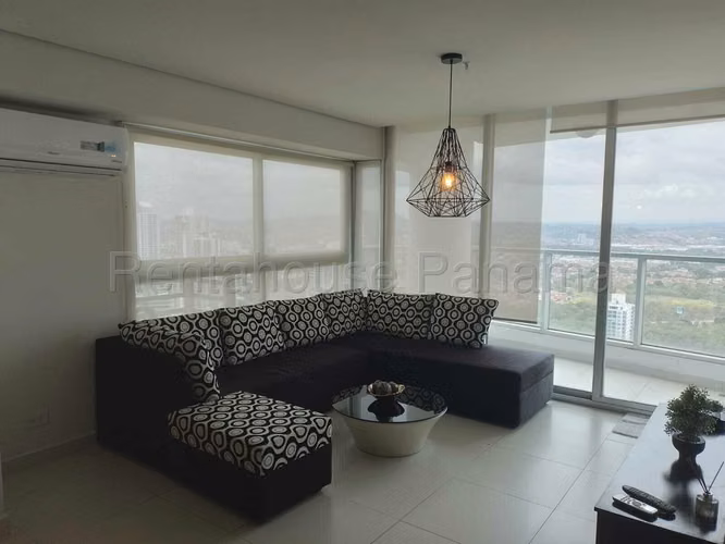 Se Vende Apartamento en Costa del Este LA27-39