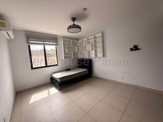 Alquilo casa en River Valley MPM26-9155