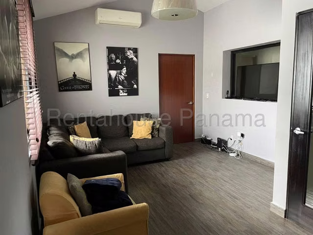 Casa en Alquiler en Panama Pacifico- River Valley. EH