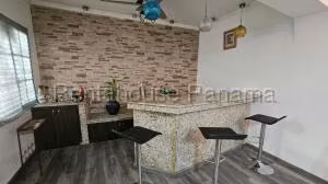 Casa en Venta en Camino Real PH San Antonio VIK-25-9044