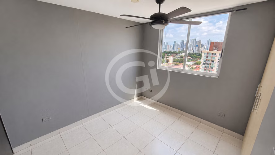 Remate Bancario Venta Apartamento PH Premium Vía España 3 Recámaras